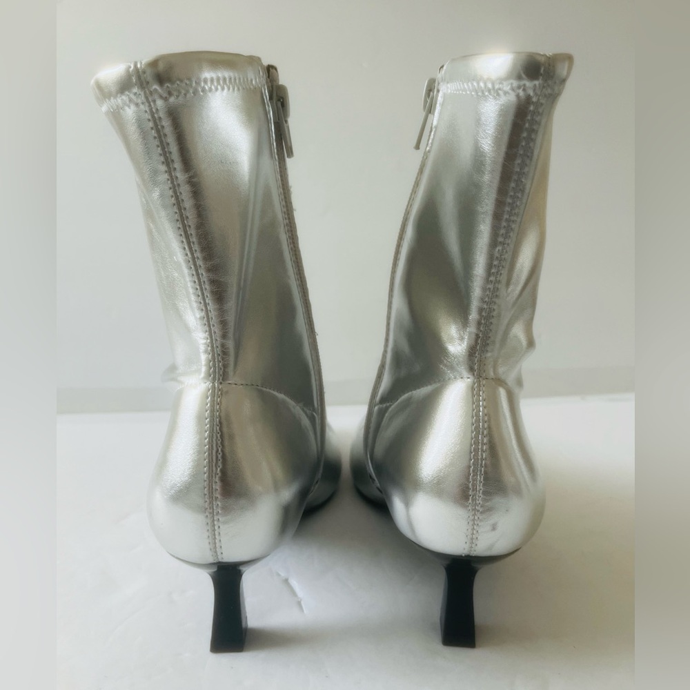 ABOUND Women's Erinn Silver Ankle Boot Kitten Heel Shoes Size 7.5 NEW - Picture 8 of 9
